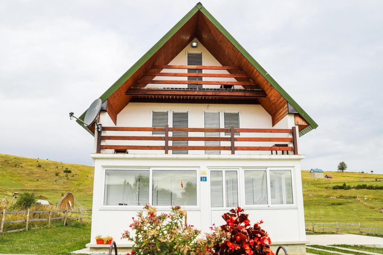 Guest House Sara Žabljak Eksteriør bilde