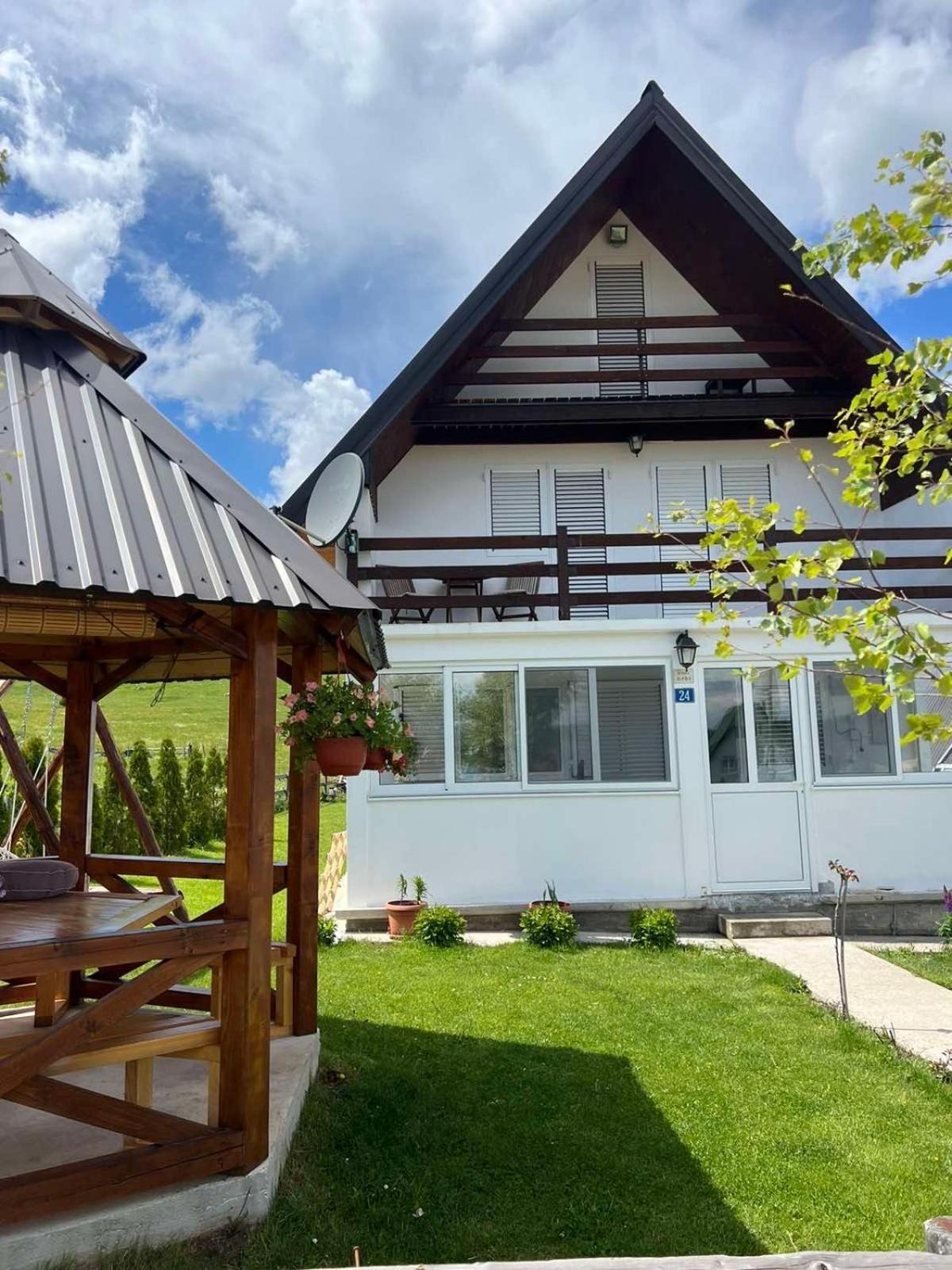 Guest House Sara Žabljak Eksteriør bilde